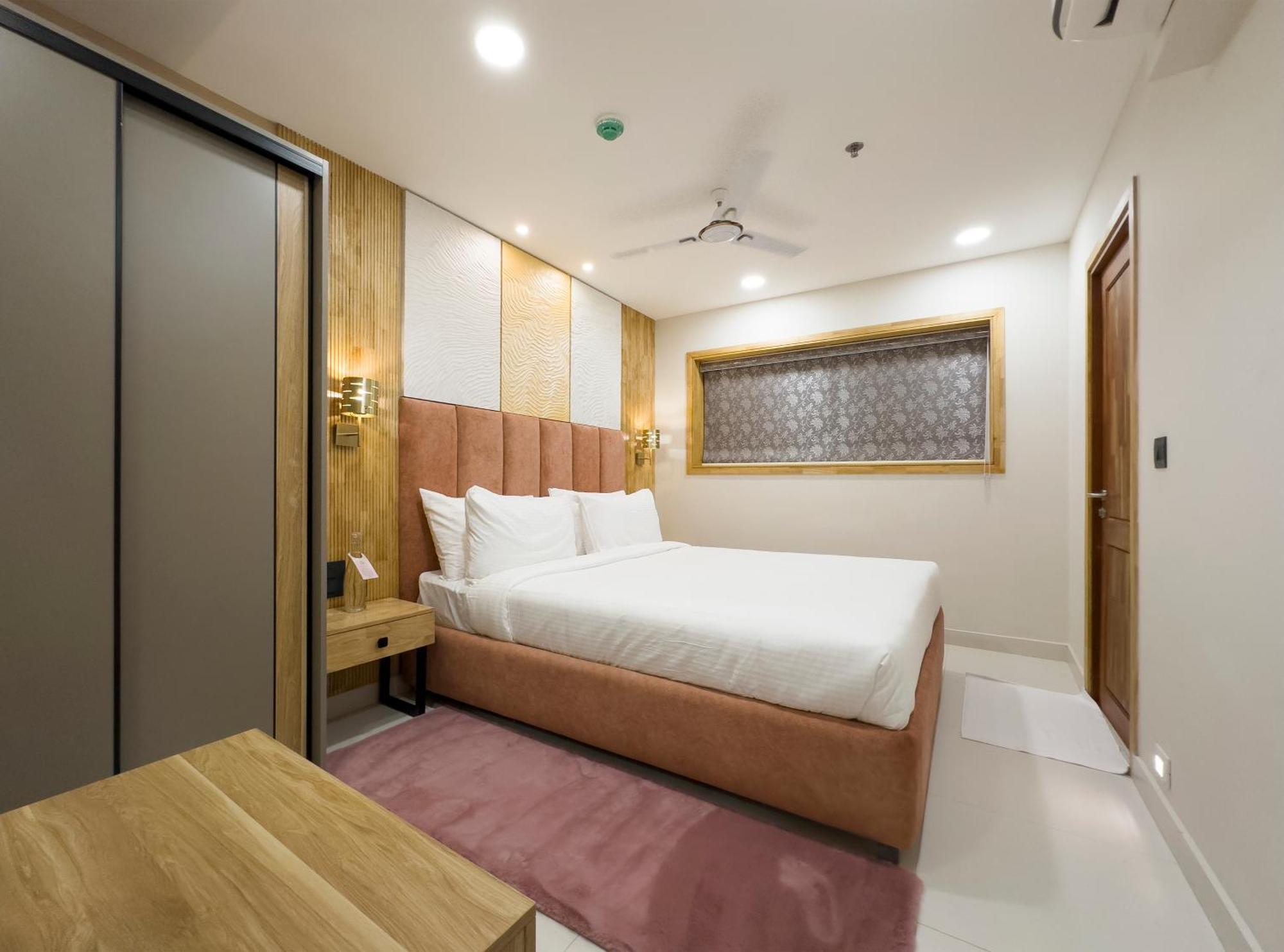 The Habitat Suites Guruvayur Exterior photo