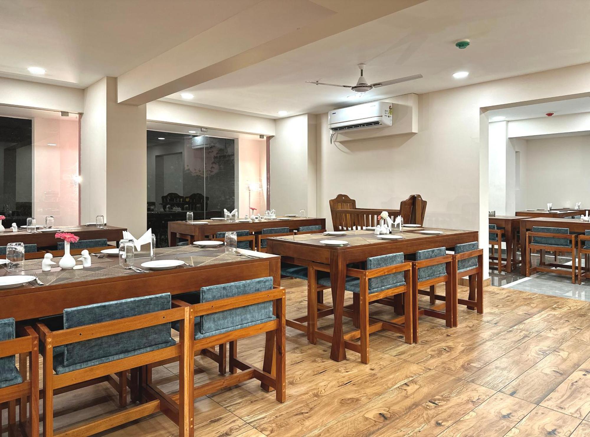 The Habitat Suites Guruvayur Exterior photo